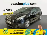 Usado Peugeot 5008 Style 120 CV (88 kW) 2016 Negro Monovolumen