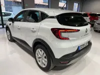 Usado Renault Captur Evolution 100 CV (73 kW) 2022 Blanco SUV