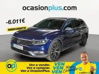 Usado VW Passat Alltrack 220 CV (161 kW) 2018 Azul Familiar