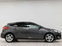Usado Ford Focus Titanium 125 CV (91 kW) 2017 Gris Utilitario