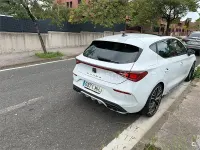 Usado Cupra Leon VZ 300 CV (220 kW) 2023 Blanco Berlina