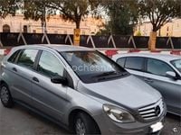 Usado Mercedes B150 95 CV (69 kW) 2006 Gris / plata Monovolumen