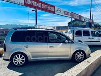 Usado VW Touran Advance 105 CV (77 kW) 2009 Gris / plata Monovolumen