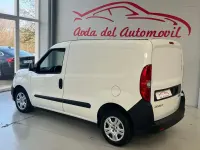 Usado Fiat Doblò 106 CV (77 kW) 2023 Blanco Monovolumen