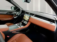 Usado Jaguar F-Pace R-Dynamic 204 CV (150 kW) 2025 Azul SUV