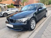 Usado BMW 118 143 CV (105 kW) 2007 Negro Utilitario