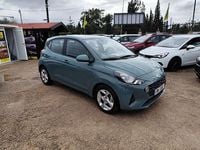 Usado Hyundai i10 67 CV (49 kW) 2021 Verde Utilitario