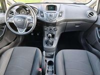 Usado Ford Fiesta Trend 101 CV (74 kW) 2014 Negro Utilitario