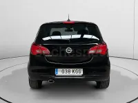 Usado Opel Corsa Selective 90 CV (66 kW) 2017 Negro Utilitario