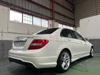 Usado Mercedes C220 Avantgarde 170 CV (125 kW) 2011 Blanco Berlina