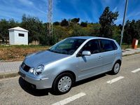 Usado VW Polo Trendline 75 CV (55 kW) 2002 Gris / plata Berlina