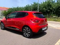 Usado Renault Clio IV Expression 90 CV (66 kW) 2013 Rojo Berlina