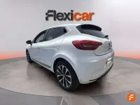 Usado Renault Clio Techno 140 CV (102 kW) 2023 Blanco Utilitario