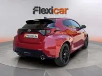 Usado Toyota Yaris 261 CV (191 kW) 2021 Rojo Utilitario
