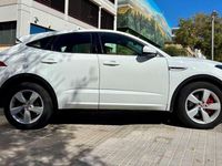Usado Jaguar E-Pace R-Dynamic 200 CV (147 kW) 2019 Blanco SUV