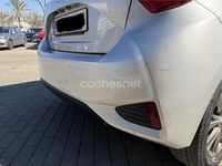 Usado Toyota Yaris City 69 CV (50 kW) 2019 Gris / plata Berlina