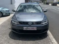 Usado VW Jetta Advance 105 CV (77 kW) 2011 Gris / plata Berlina