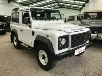Usado Land Rover Defender SE 122 CV (89 kW) 2014 Blanco SUV