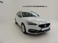 Usado Seat Leon FR 130 CV (95 kW) 2022 Blanco Familiar