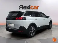 Usado Peugeot 5008 Allure 130 CV (95 kW) 2024 Blanco SUV