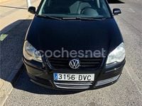 Usado VW Polo Advance 70 CV (51 kW) 2006 Negro Berlina