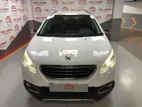 Usado Peugeot 2008 Style 100 CV (73 kW) 2015 Blanco SUV