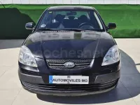 Usado Kia Rio EX 110 CV (80 kW) 2006 Negro Berlina