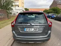Usado Volvo XC60 Momentum 181 CV (133 kW) 2016 Gris / plata SUV
