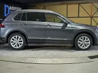 Usado VW Tiguan Sportline 190 CV (139 kW) 2020 Gris SUV