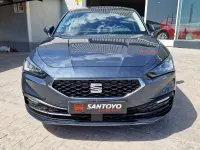Usado Seat Leon Style 115 CV (84 kW) 2022 Gris / plata Berlina