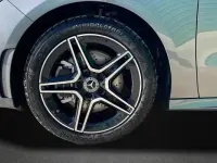 Usado Mercedes B200 150 CV (110 kW) 2024 Gris Utilitario