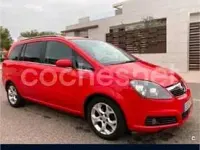 Usado Opel Zafira Cosmo 150 CV (110 kW) 2006 Rojo Monovolumen