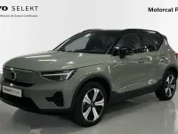 Usado Volvo XC40 Plus 175 kW (238 CV) 2023 Sage green SUV