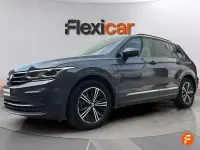 Usado VW Tiguan Life 150 CV (110 kW) 2022 Azul SUV