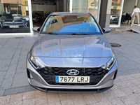 Usado Hyundai i20 100 CV (73 kW) 2021 Gris / plata Utilitario