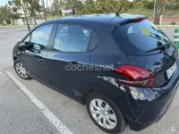 Usado Peugeot 208 Access 68 CV (50 kW) 2018 Negro Utilitario