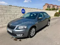 Käytetty Skoda Octavia Active 105 HP (77 kW) 2014 Harmaa Farmari