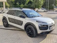 Usado Citroën C4 Cactus Shine 100 CV (73 kW) 2015 Blanco Utilitario