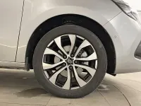 Usado Renault Kangoo Techno 88 kW (120 CV) 2025 Gris Monovolumen