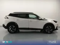 Usado Peugeot 2008 Allure 100 CV (73 kW) 2022 Blanco SUV