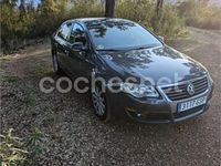 Usado VW Passat Edition 110 CV (80 kW) 2009 Gris / plata Berlina