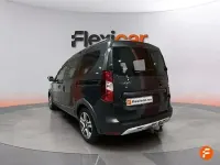 Usado Dacia Dokker Essentiel 131 CV (96 kW) 2019 Gris Monovolumen