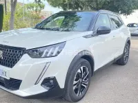 Usado Peugeot 2008 GT-line 130 CV (95 kW) 2020 Blanco SUV