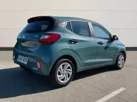 Usado Hyundai i10 67 CV (49 kW) 2022 Verde Utilitario