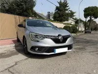 Usado Renault Mégane LIMITED 100 CV (73 kW) 2018 Gris / plata Berlina