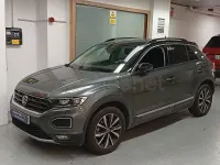 Usado VW T-Roc Advance 110 CV (80 kW) 2021 Gris / plata SUV