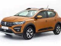 Usado Dacia Sandero Essentiel 101 CV (74 kW) 2021 Rojo Utilitario