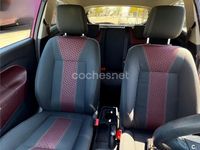 Usado Ford Fiesta Titanium 96 CV (70 kW) 2009 Granate Utilitario