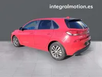 Usado Hyundai i30 95 CV (69 kW) 2020 Rojo Utilitario