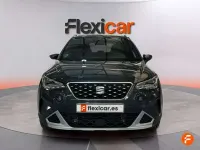 Usado Seat Arona Xperience 110 CV (80 kW) 2022 Gris SUV